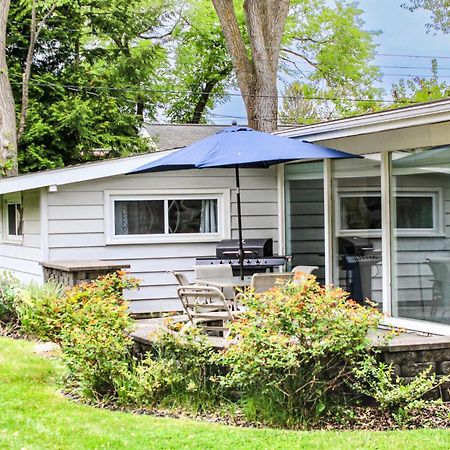 Newly Renovated! Old Homestead Beach Home Huron Exterior photo